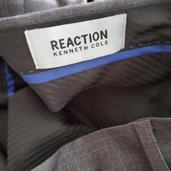 Kenneth Cole Reaction Techni-Cole Gray Dress Pants - Picture 6 of 8